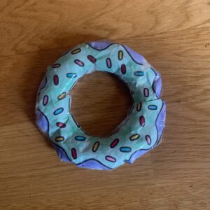 Pappers-squishy 03 – handgjord skapelse av Alma och Emilia